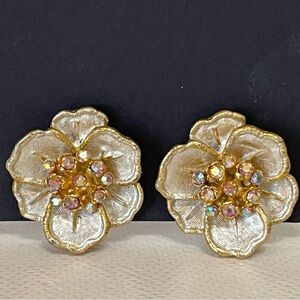 Vintage BSK Rhinestone Clip On Flower Earrings